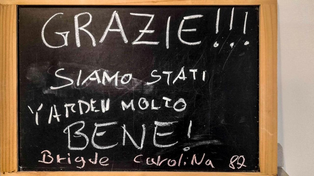 Da Nonna Lina Ai Quartieri Naples Luaran gambar