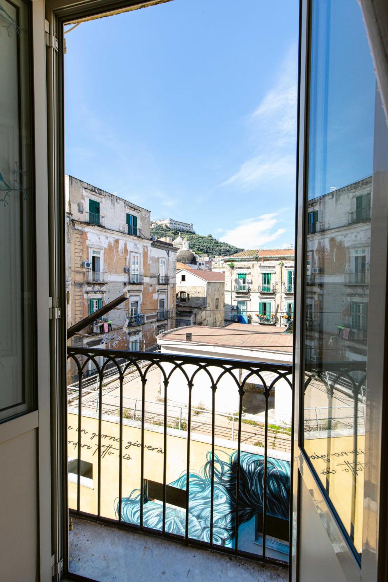 Da Nonna Lina Ai Quartieri Naples Luaran gambar
