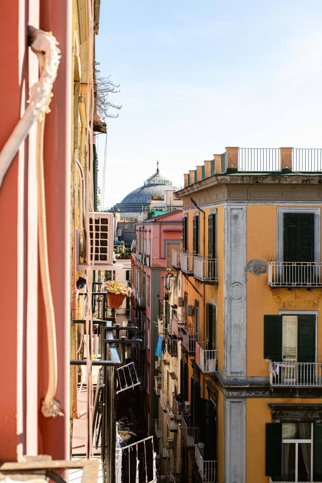 Da Nonna Lina Ai Quartieri Naples Luaran gambar